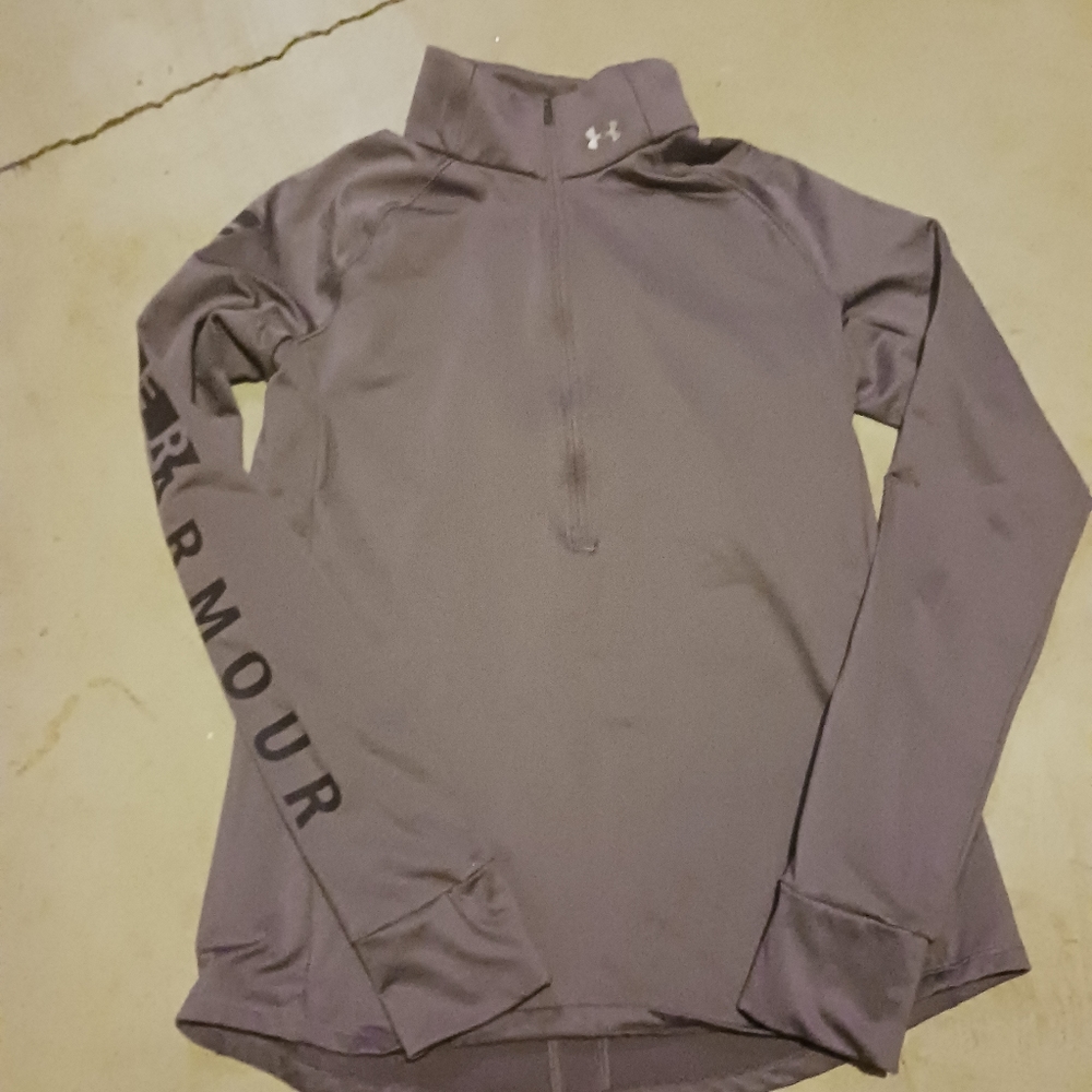 Under Armour lilac color light weight 1/2 zip up